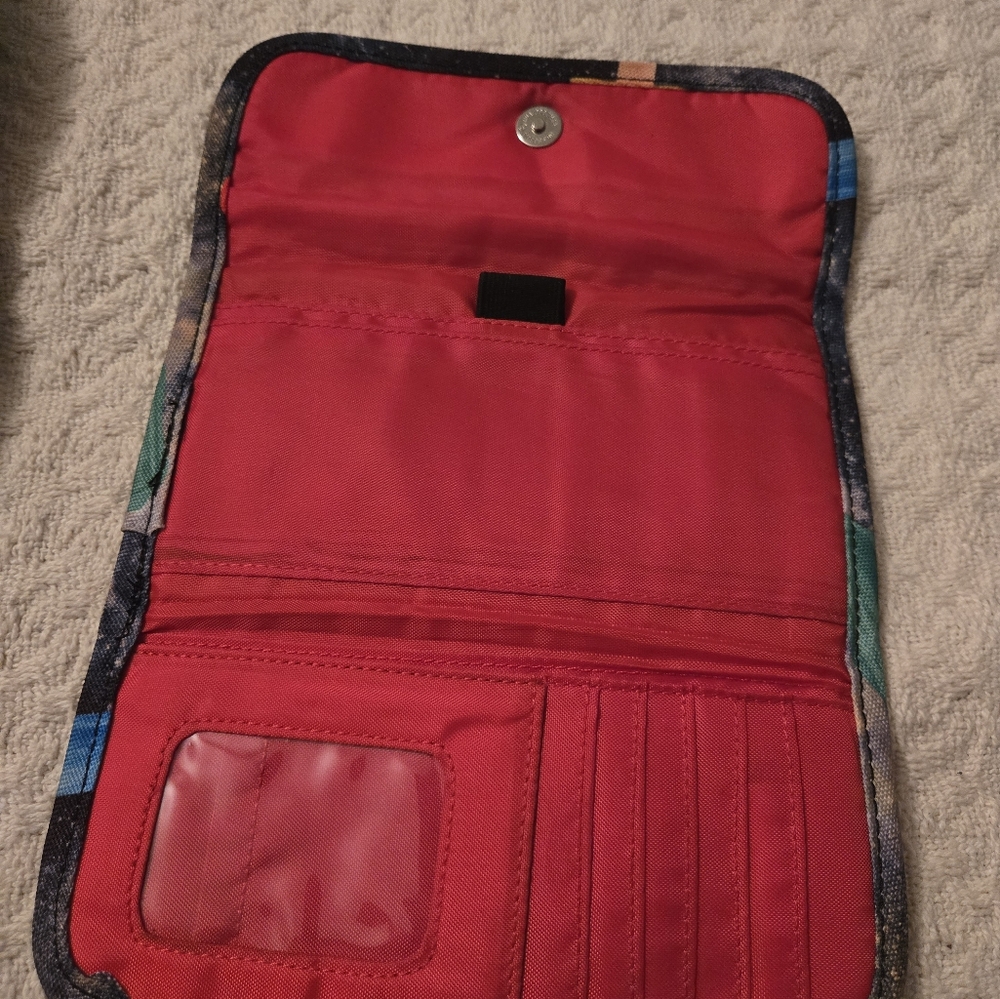 RARE pattern Kavu sling bag and tri-fold wallet - Picture 11 of 13